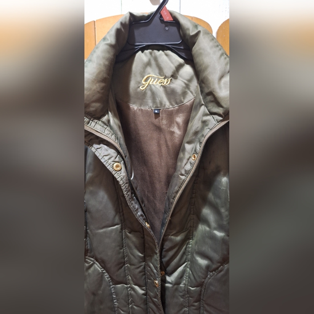 Guess puffer jacket - Picture 4 of 9
